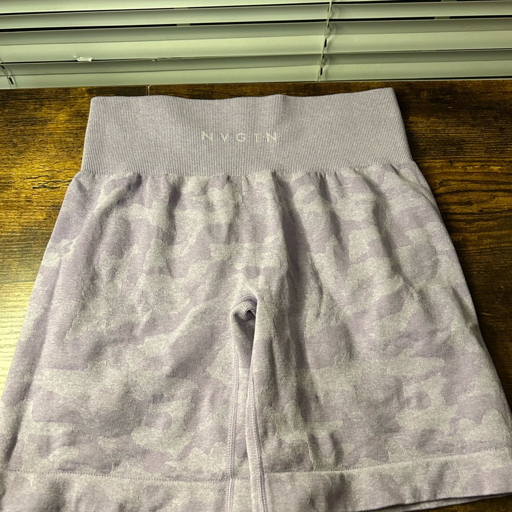 NVGTN camo seamless purple shorts